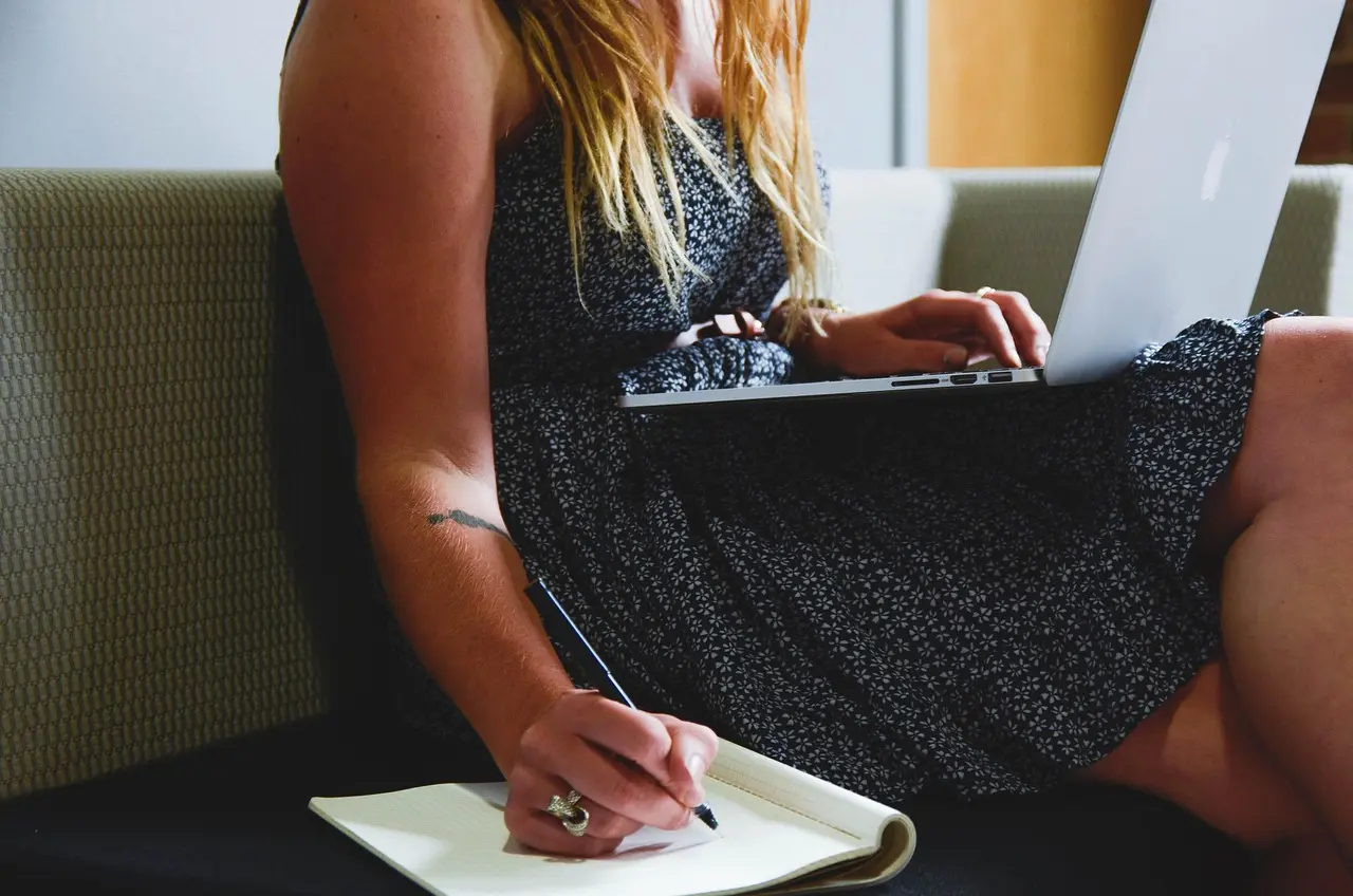 热门装备一览 - aiyouxi